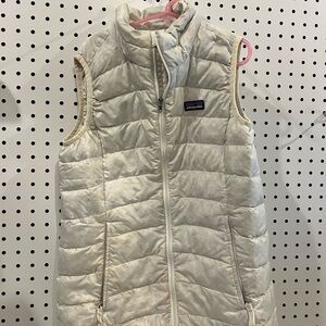 Patagonia Girls Off-White Quilted Vest